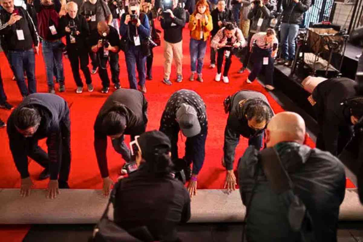 Preparazione del red carpet per gli Oscar